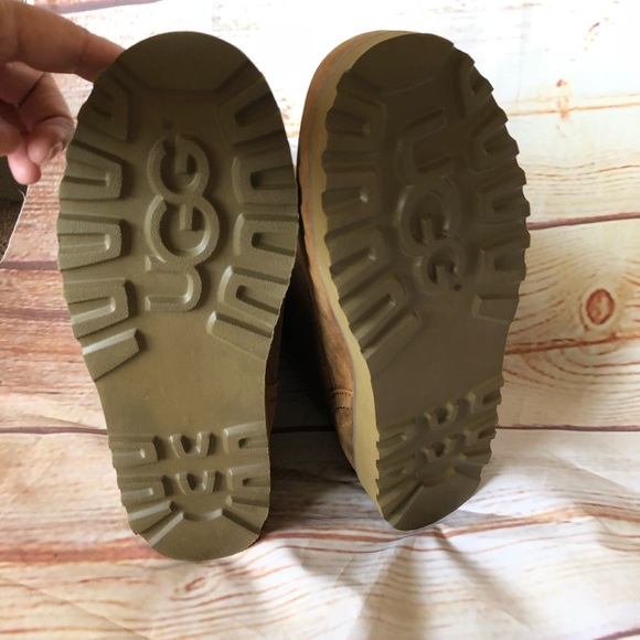 UGG Redwood Chestnut Leather Sheepskin Wtrprf Boot - Picture 5 of 6